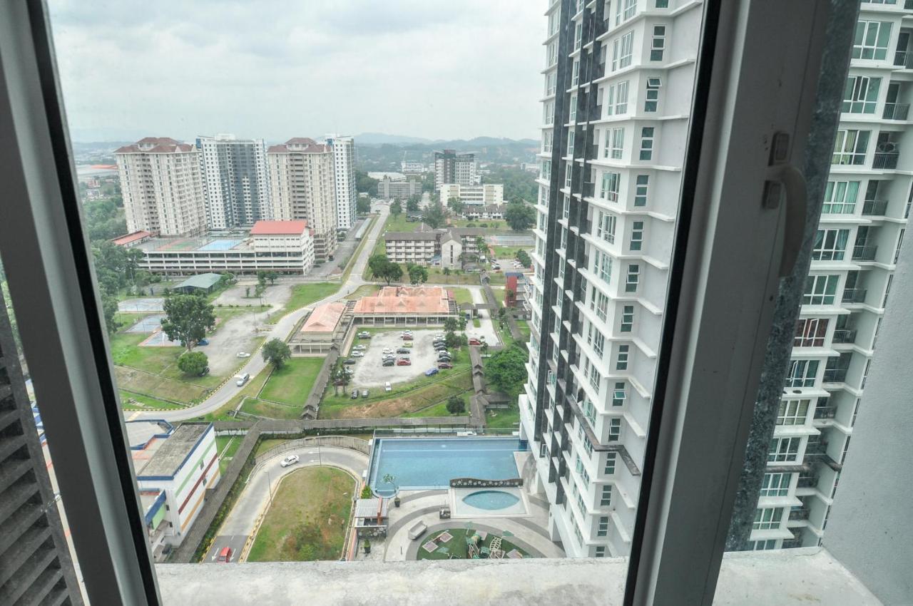 Azfa Duplex Suite At De Centrum Putrajaya Bangi Free Wifi 까장 외부 사진